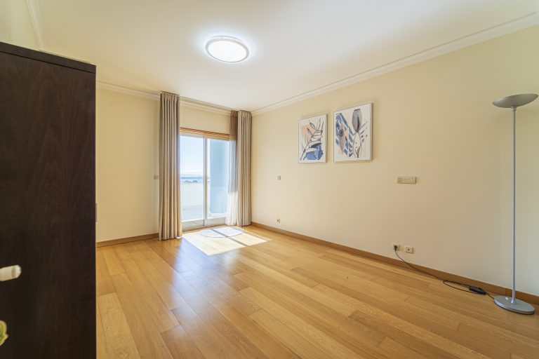 Hugo Alves © all rights reserved